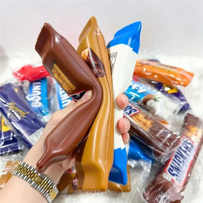 リアルなチョコレートの形をした、触って楽しいおもちゃ。ゆっく - Chocolate Snack のレビューと価格