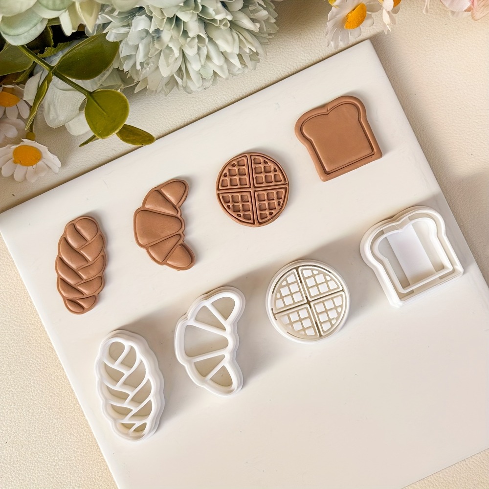 4個入りパン型クッキーカッターセット、クロワッサン、トースト - Cookies Pack のレビューと価格